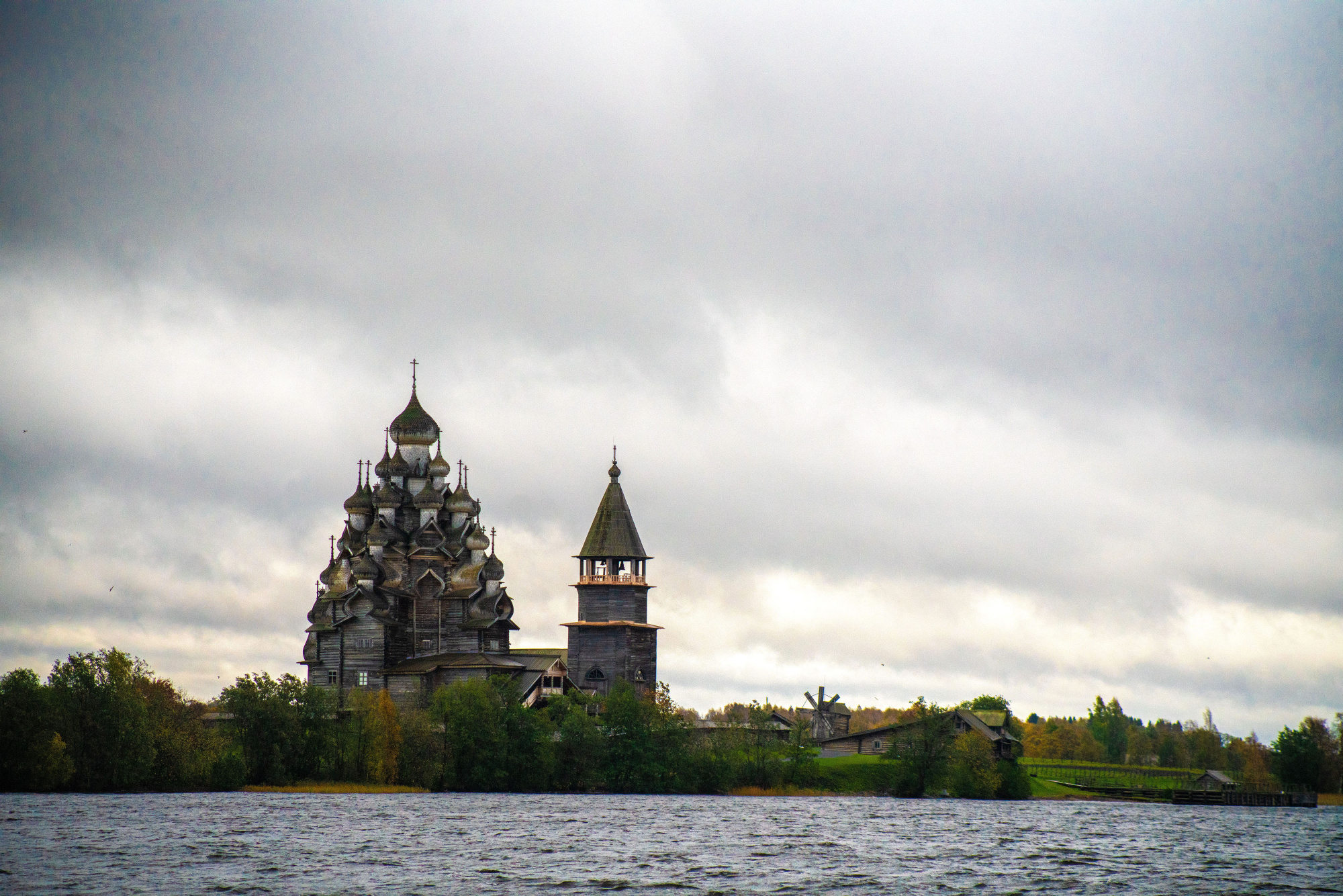 Где прогуляться по местам съемок фильмов в регионах «Серебряного ожерелья России»